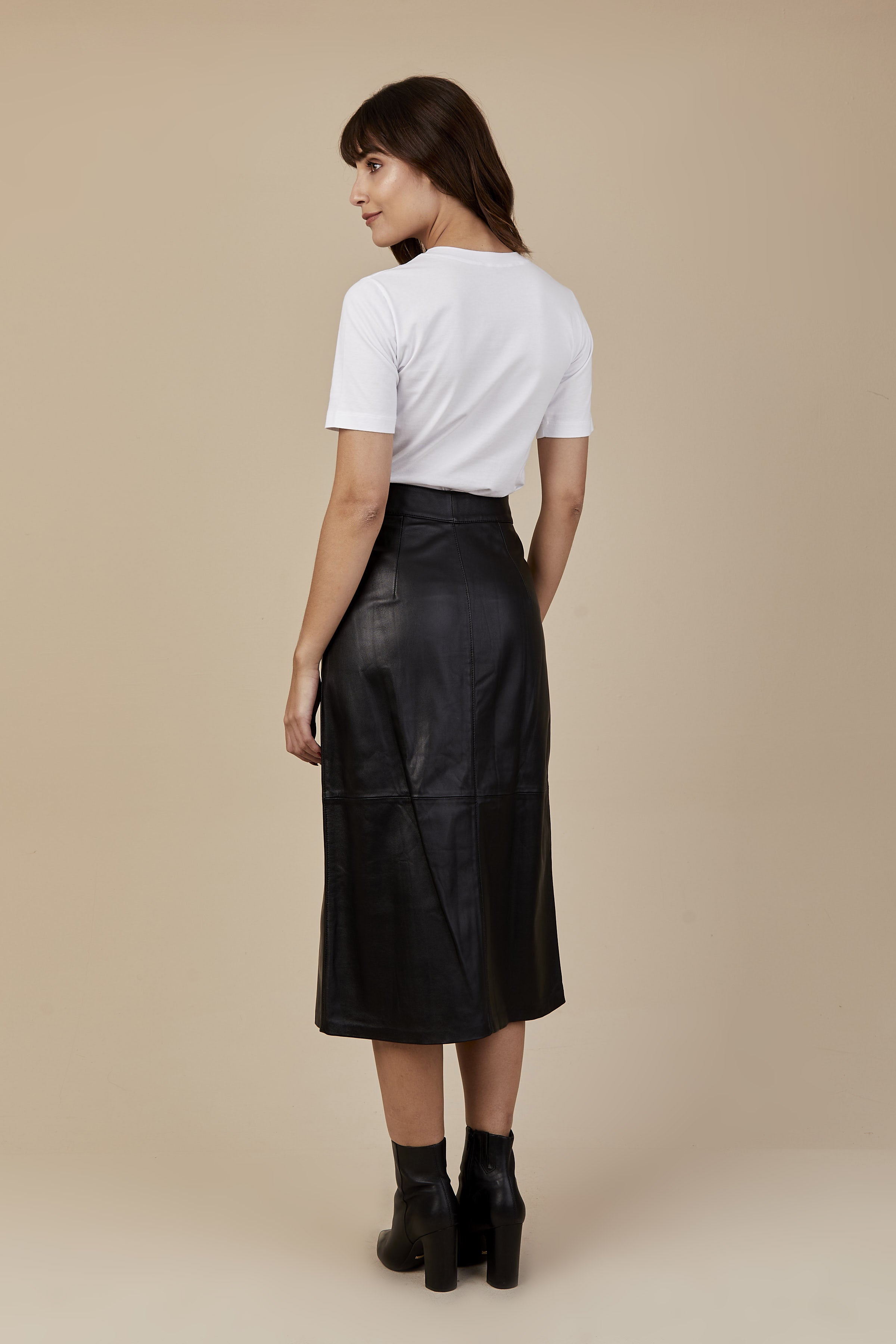 SAIA MIDI ZÍPER PRETO
