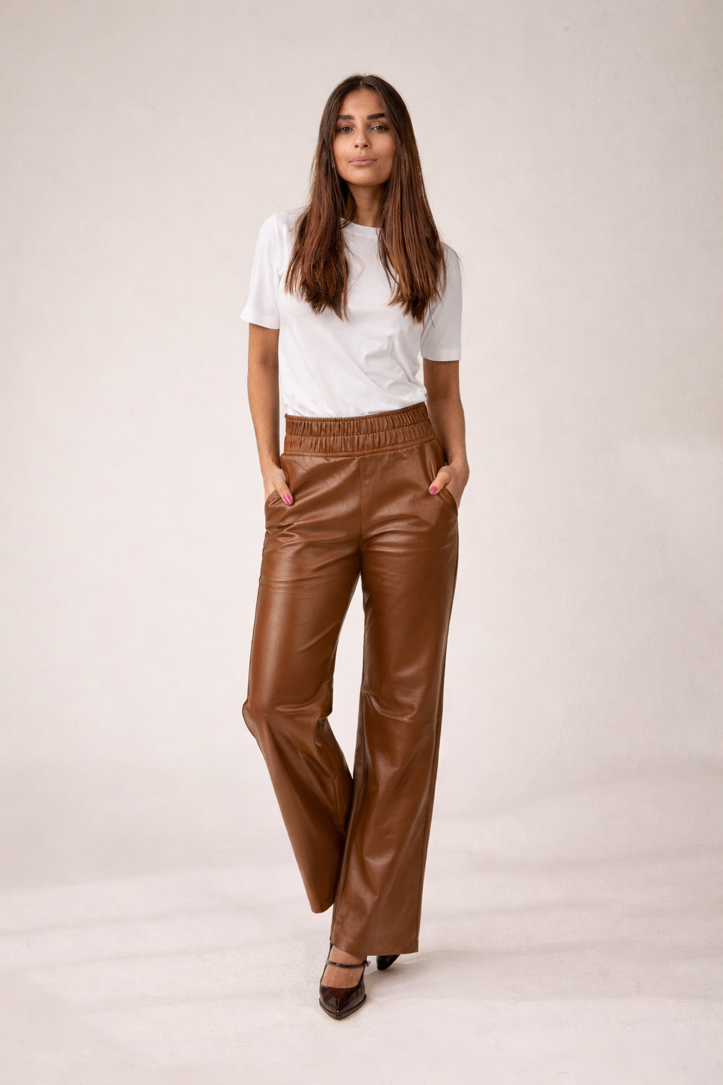 Calça Elástico Reta Caramelo