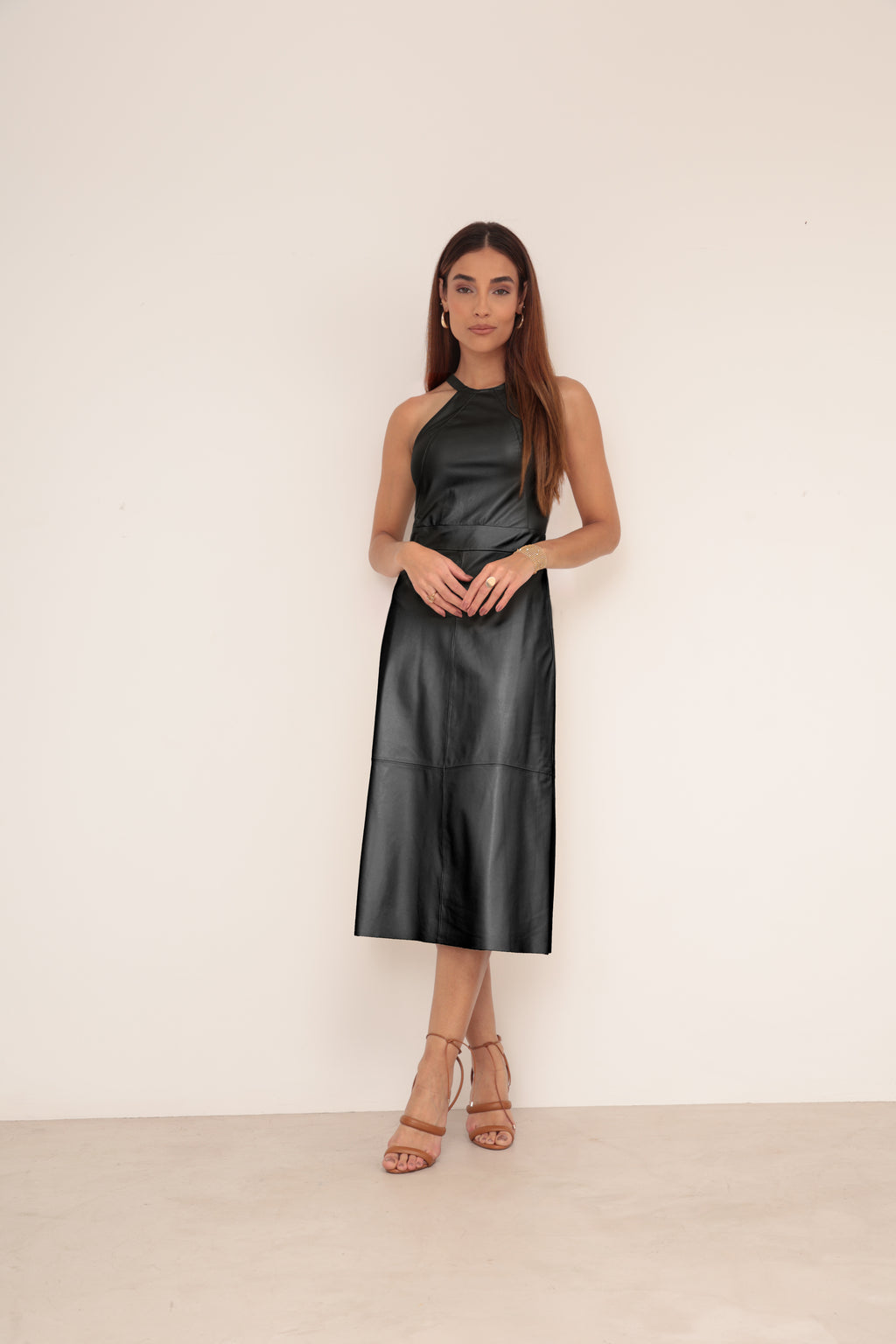 Vestido Couro Mídi Trapézio - Preto