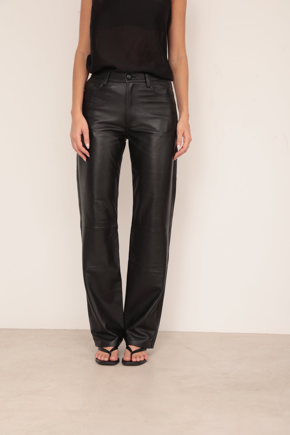 Calça Tradicional Reta Preto