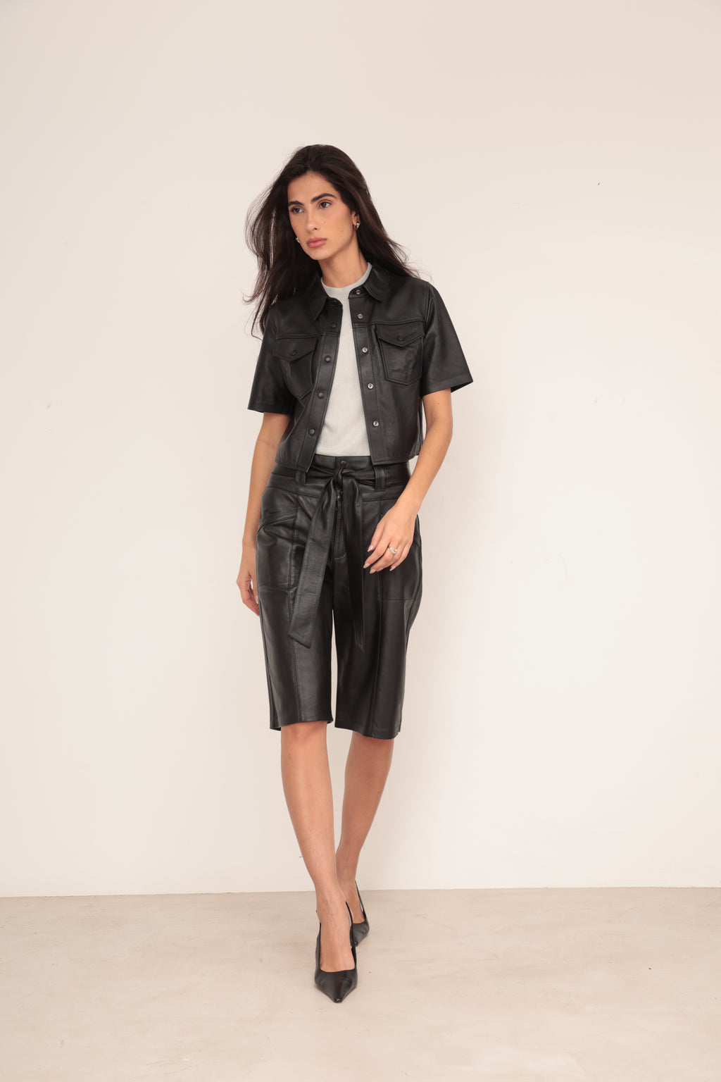 Camisa Cropped - Preta