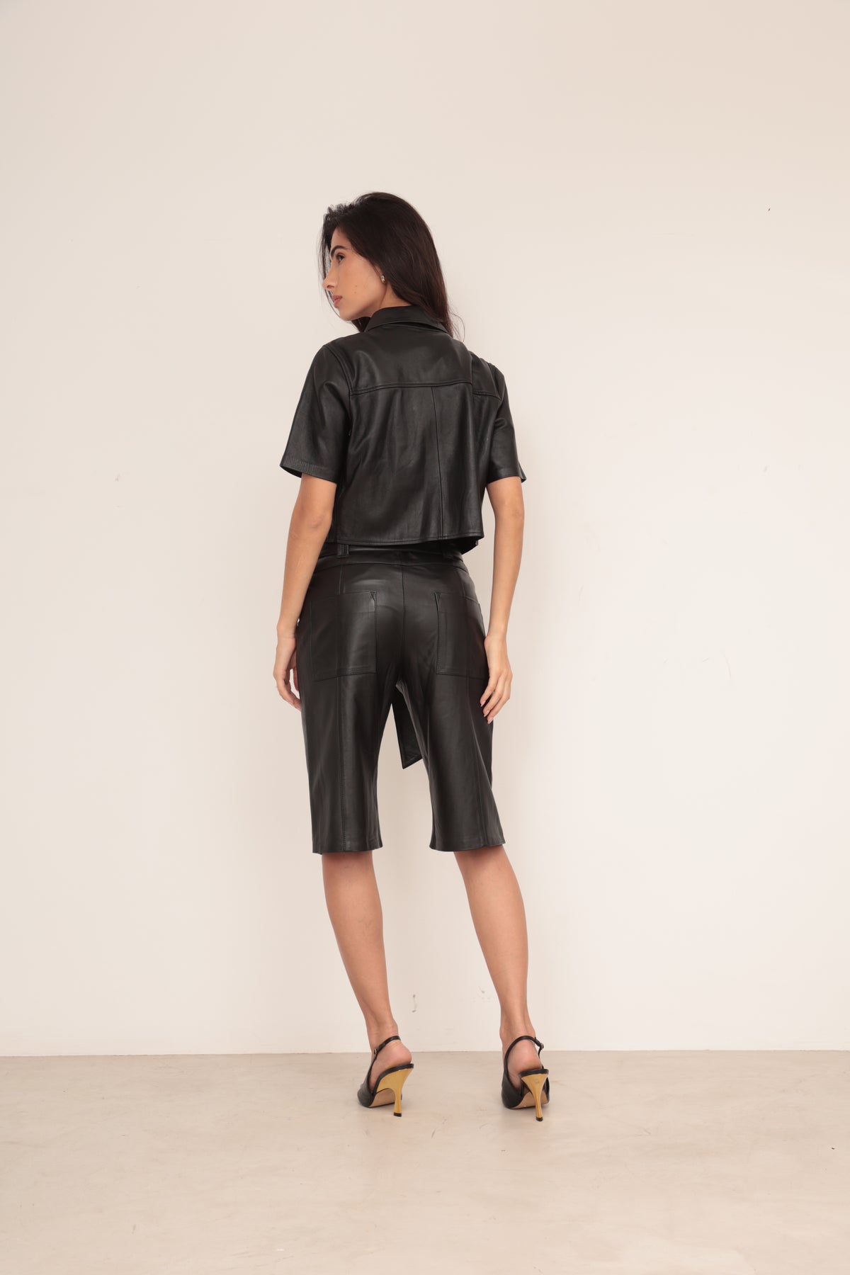 Camisa Cropped - Preta